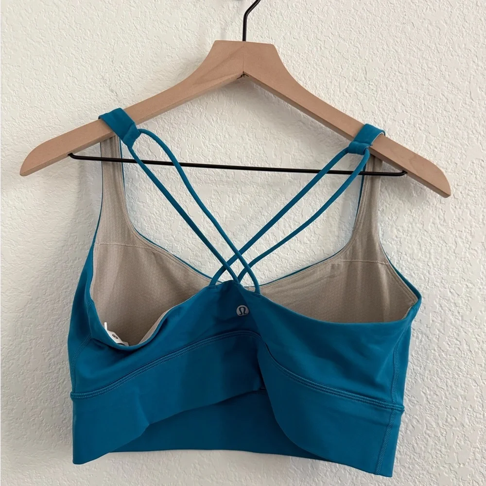 Lululemon// EUC Sports Bra size 12 - Picture 2 of 3